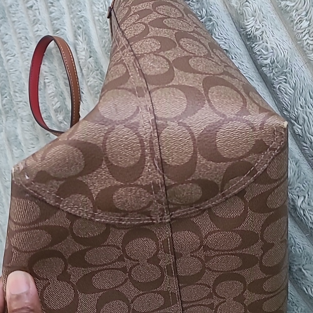 Coach Tote - Picture 4 of 4
